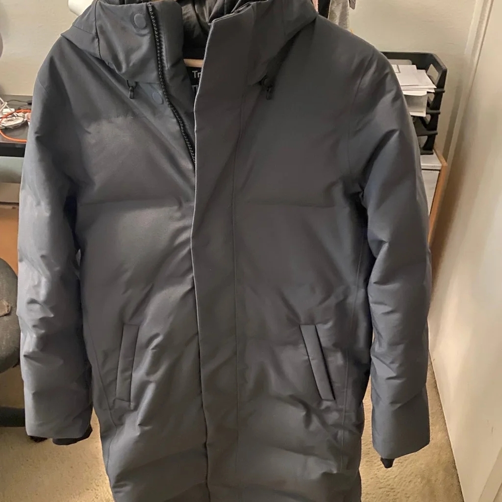 Aritzia Powder Dri Parka Long